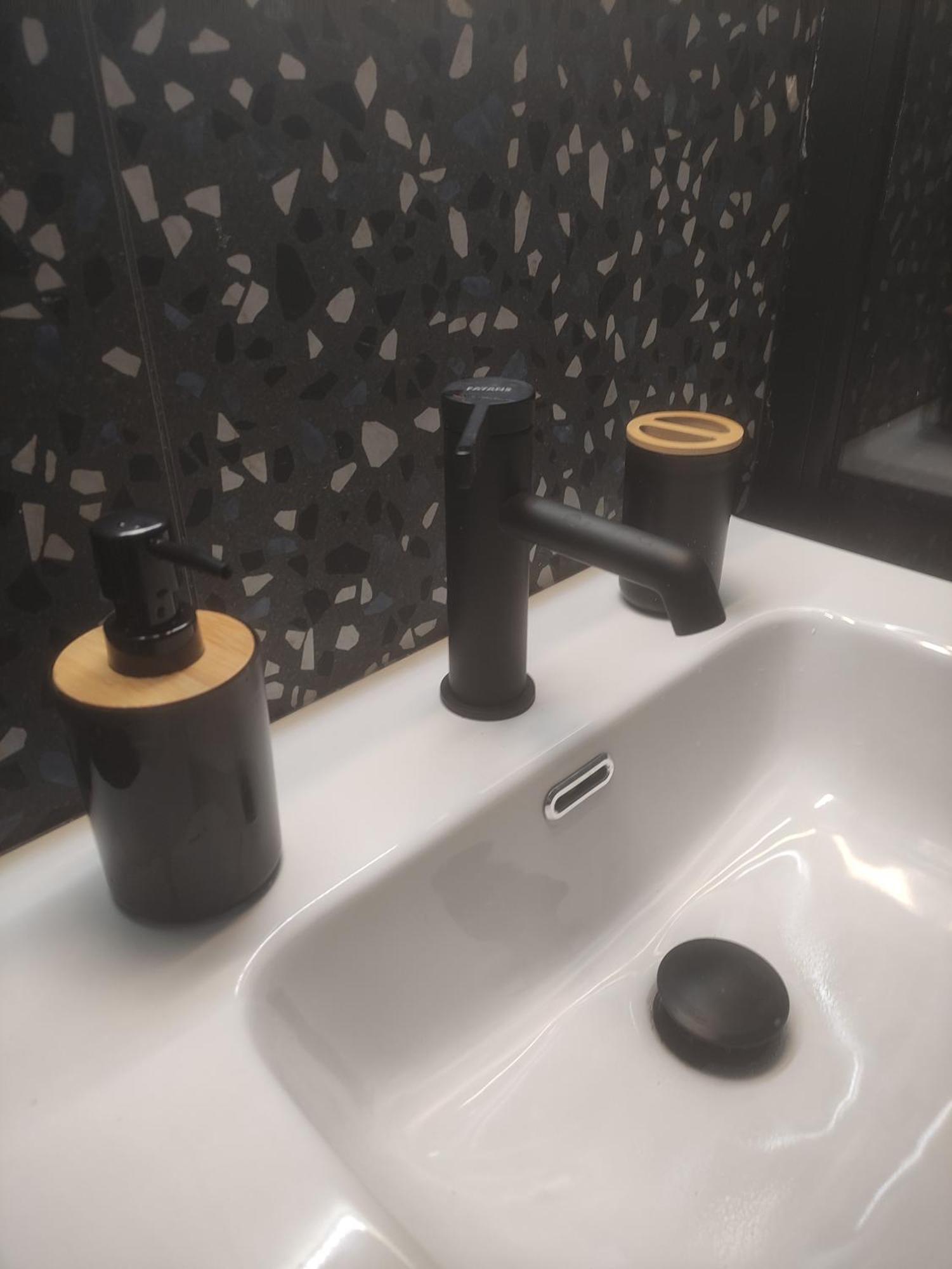 Iqoqo Hotels - Luxury Suites יואנינה מראה חיצוני תמונה
